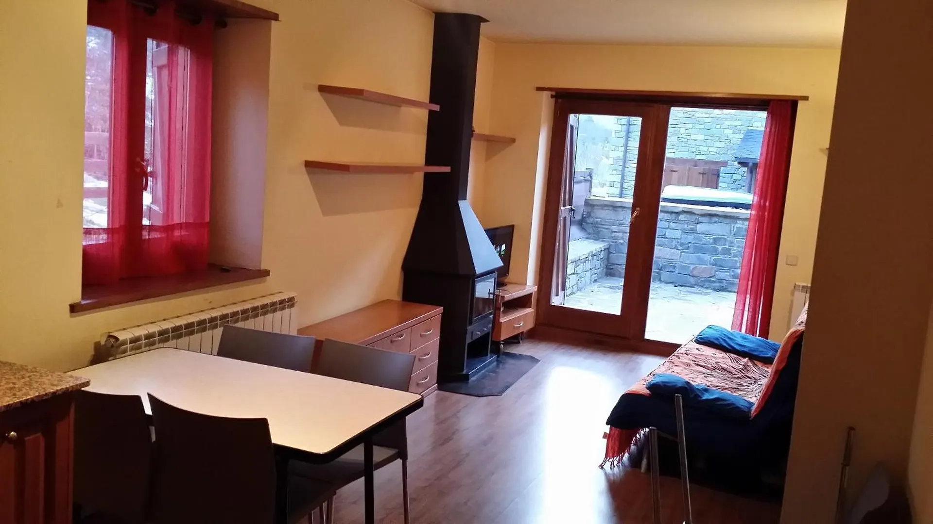 Apartamento Planta Baja Con Terraza Boi Taull Bohí 0*,  España